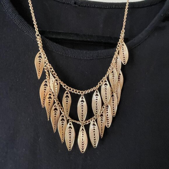 Gold Leaf Double Layered Extendable Necklace - Picture 1 of 4
